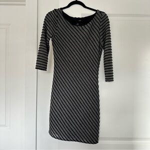 NWT! Aqua (M) Gray/Black Striped Bodycon 3/4 Sleeve Lightweight Knit Mini Dress